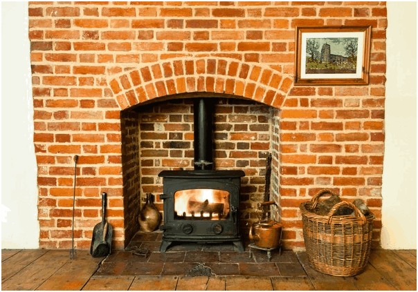 Выбираем правильный камин для дачи