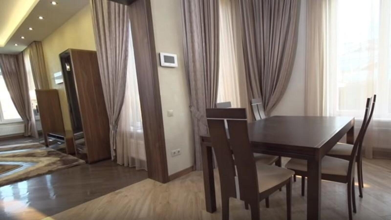 Два характера — один дом: как устроен в Подмосковье загородный особняк Стаса Костюшкина