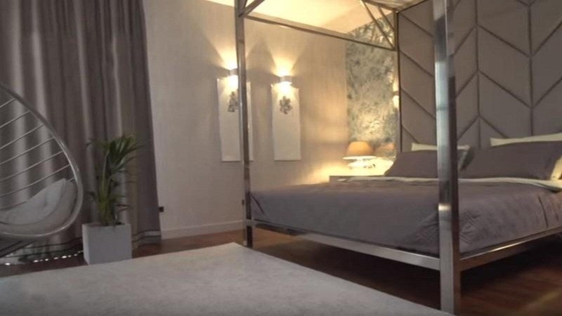 Два характера — один дом: как устроен в Подмосковье загородный особняк Стаса Костюшкина