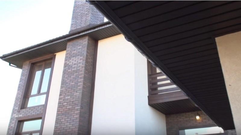 Два характера — один дом: как устроен в Подмосковье загородный особняк Стаса Костюшкина