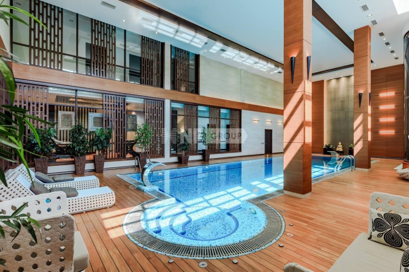 Григорий Лепс выставил на продажу свой особняк в буддийском стиле за 550 млн рублей