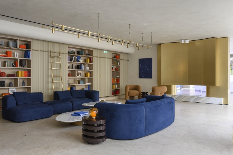 Всеволод Глазунов, директор по маркетингу LEGENDA: «Бывают легендарные провалы и легендарные успехи, ничего легендарно среднего не бывает»