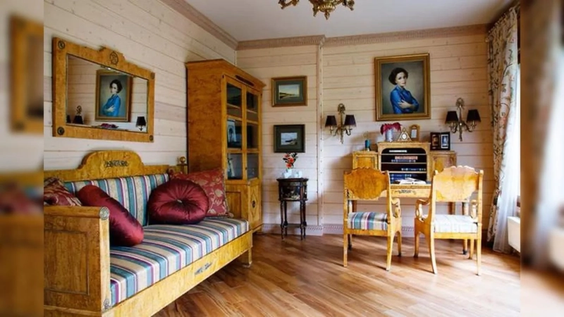 Где жил легенда советского и российского кино Олег Табаков в Москве