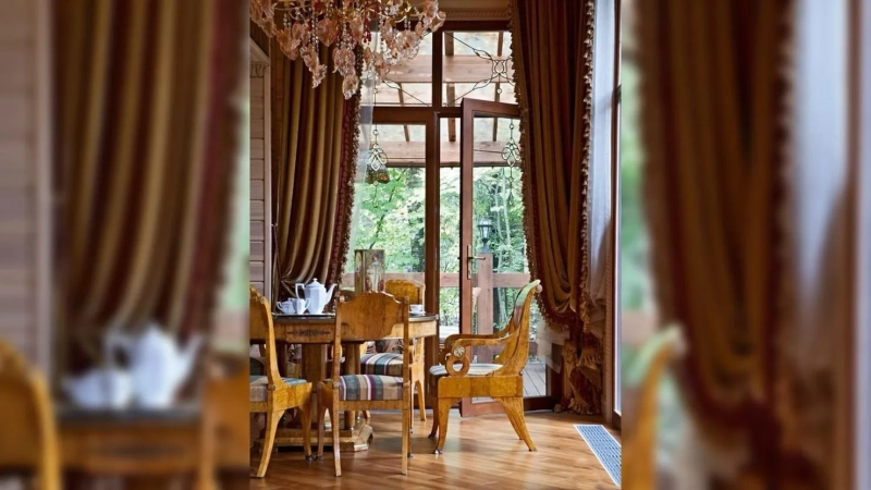 Где жил легенда советского и российского кино Олег Табаков в Москве