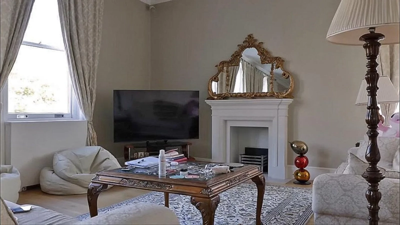 Где живёт Мариника Смирнова, или как Мисс Россия обосновалась в историческом доме в центре Лондона