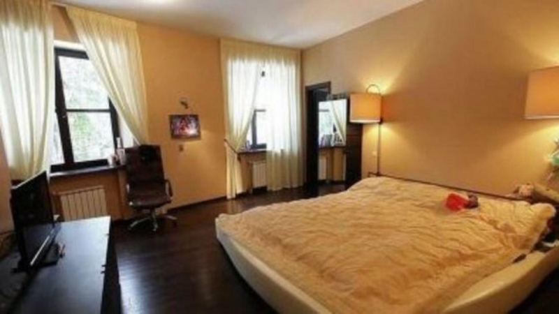 Где живёт певица Анастасия Кочеткова и чем уникален её особняк в Подмосковье