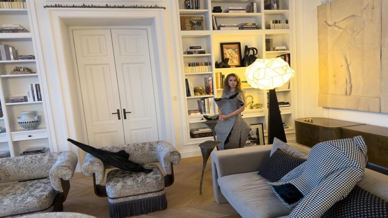 Ксения Собчак впервые показала свою квартиру за 1,2 млрд рублей с видом на Кремль