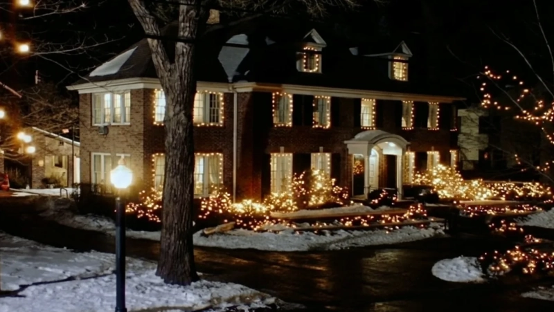 Мама того самого Кевина из «Один дома» Кэтрин О’Хара и дома, которые навсегда остались в истории кино