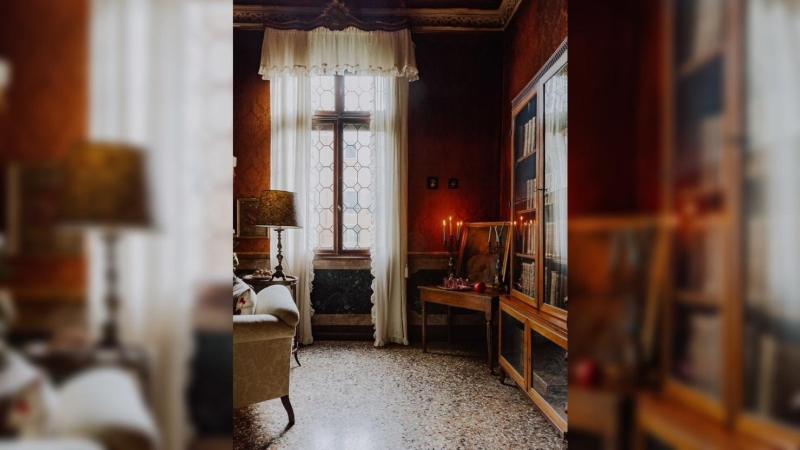 Новогодний дом в Венеции кулинарного обозревателя и дизайнера столовых приборов Скай МакЭлпайн