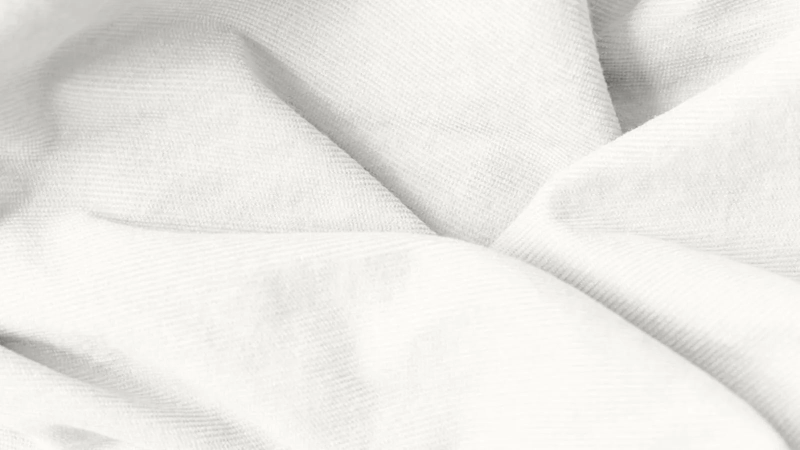 Цвет года Pantone 2026 — Cloud Dancer: как «тихий белый» меняет интерьер и с чем его сочетать