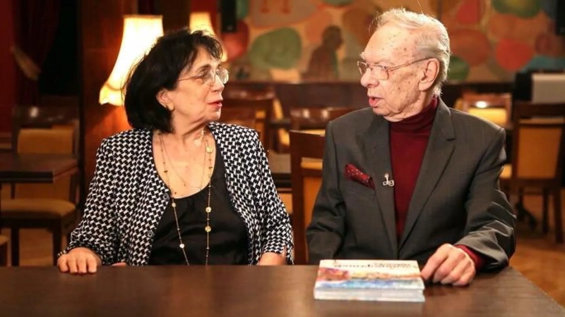 Квартира в Доме на набережной, где остановилось время: ушла Гитана Леонтенко — последняя хранительница дома Алексея Баталова