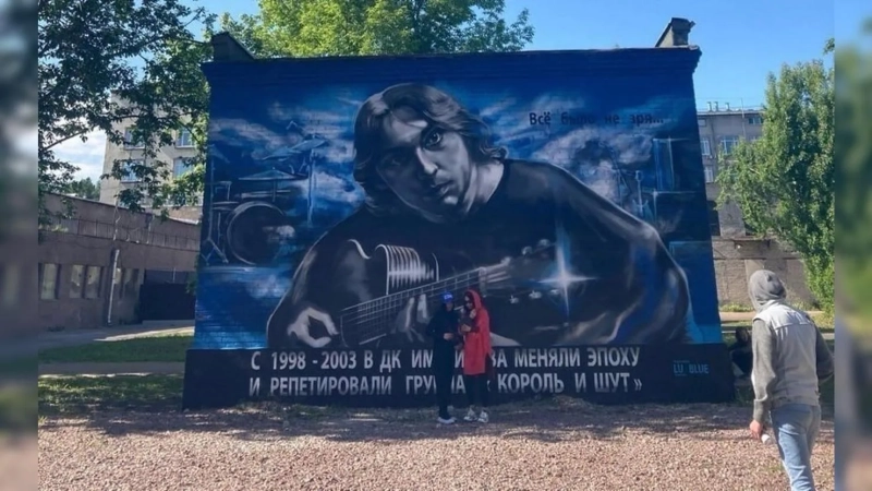 9 архитектурных адресов Питера, где рождалась легенда «Короля и Шута»: большой маршрут по местам силы Михаила Горшенева