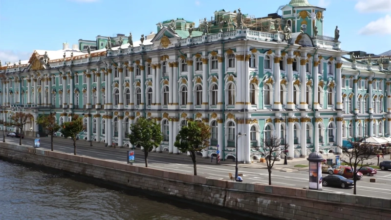 9 архитектурных адресов Питера, где рождалась легенда «Короля и Шута»: большой маршрут по местам силы Михаила Горшенева