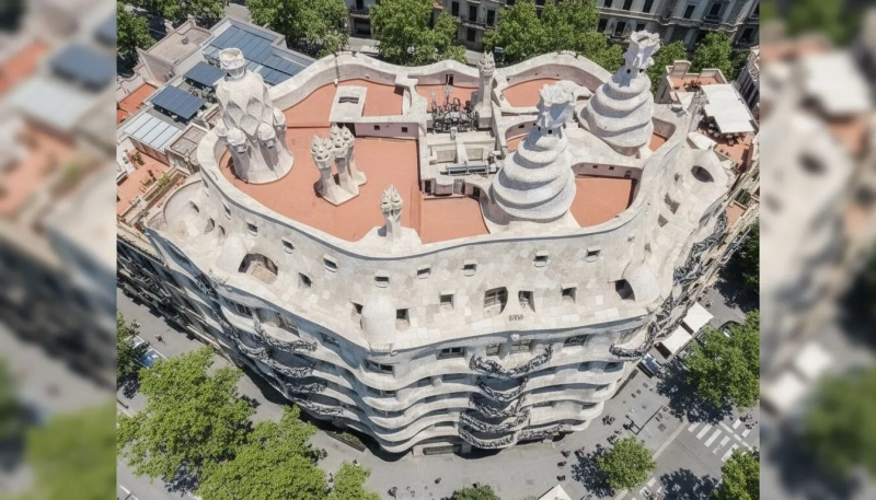 Антонио Гауди: ТОП архитектурных шедевров, которые сделали Барселону самым необычным городом Европы