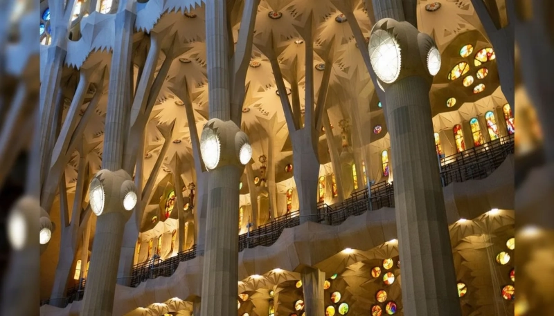 Антонио Гауди: ТОП архитектурных шедевров, которые сделали Барселону самым необычным городом Европы