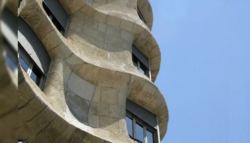 Антонио Гауди: ТОП архитектурных шедевров, которые сделали Барселону самым необычным городом Европы