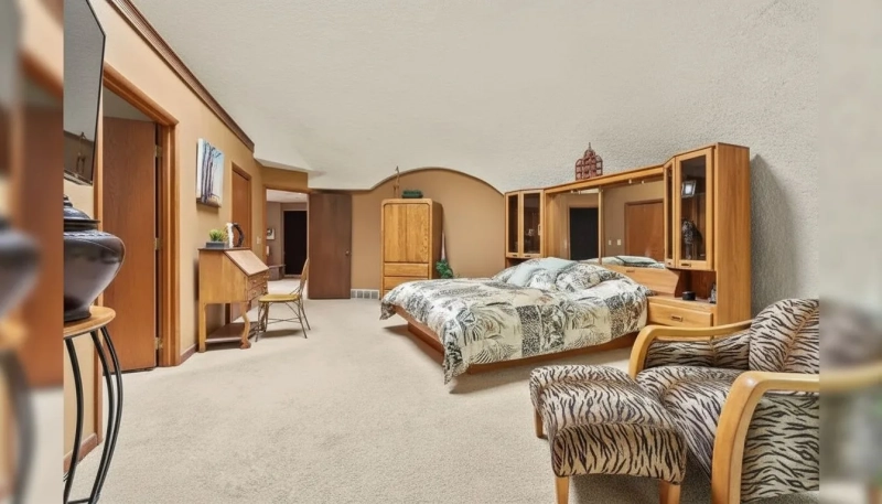 Дом, который не должен был существовать: в Мичигане продают легендарный «Луковый дом» за 1,9 млн долларов