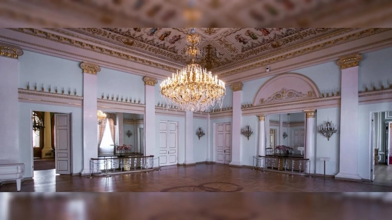 Дворец Юсуповых: где жила семья богаче царя и что скрывает их легендарная резиденция в Петербурге на набережной реки Мойки