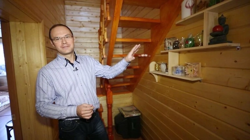 Экологичный дом в лесу с камином и баней: как оперный певец Вадим Лынковский создал идеальное пространство для жизни и работы