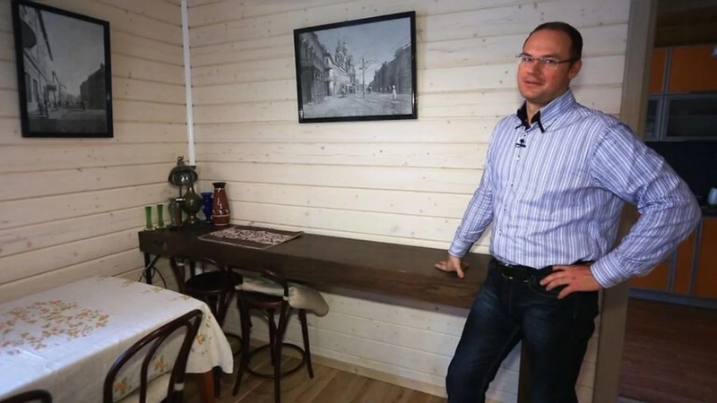 Экологичный дом в лесу с камином и баней: как оперный певец Вадим Лынковский создал идеальное пространство для жизни и работы