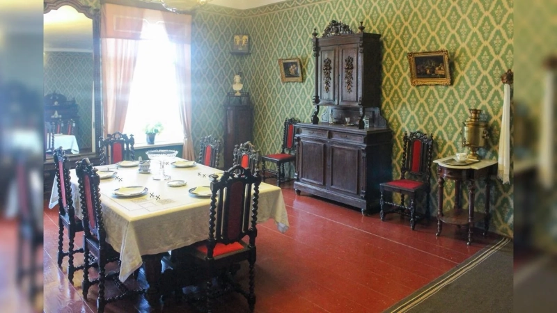 Где жил Федор Достоевский и как выглядит его единственный дом. А все-таки неплохо он жил!