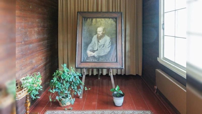 Где жил Федор Достоевский и как выглядит его единственный дом. А все-таки неплохо он жил!