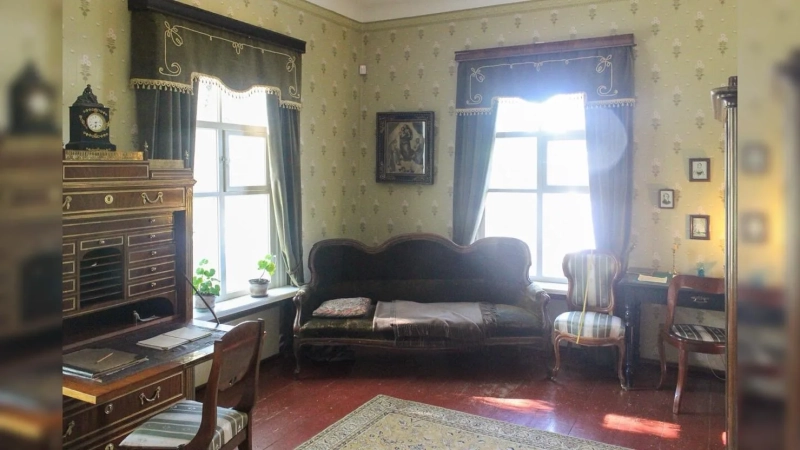 Где жил Федор Достоевский и как выглядит его единственный дом. А все-таки неплохо он жил!