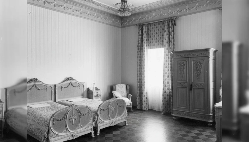 Где жила балерина Вера Трефилова в Петербурге: расследование по старой фотографии, которая привела к особняку в стиле модерн 