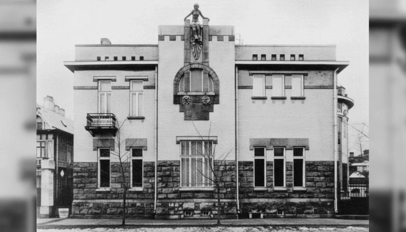 Где жила балерина Вера Трефилова в Петербурге: расследование по старой фотографии, которая привела к особняку в стиле модерн 