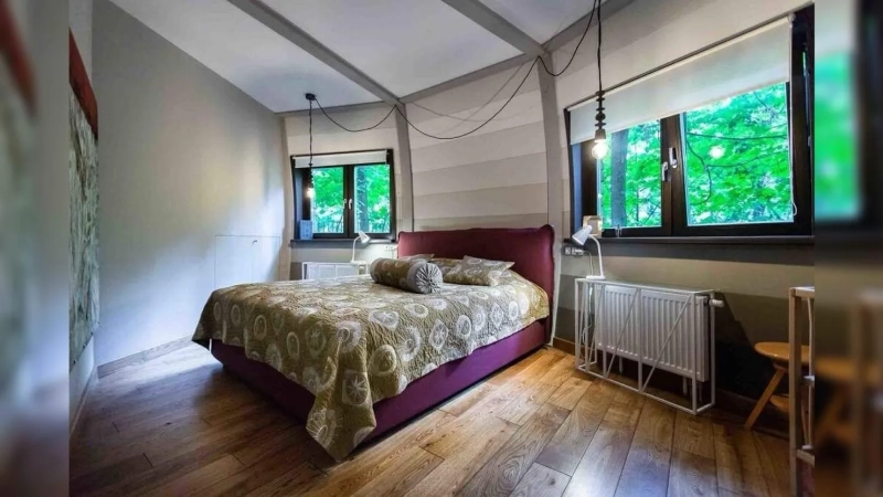 Купольный дом будущего в Подмосковье: архитектор построила сферический дом с «парящим» санузлом