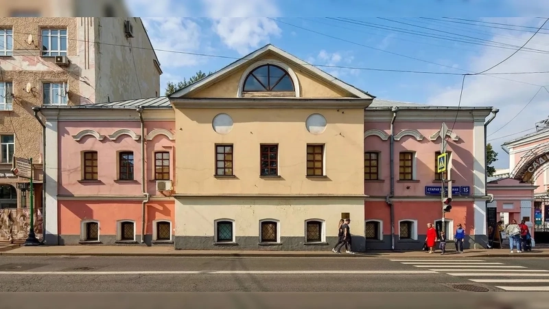 Москва спасает архитектуру: 700 исторических зданий отреставрируют до 2030 года — какие усадьбы, дворцы и храмы уже возвращают городу