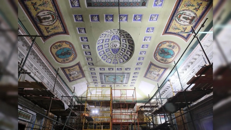 Москва спасает архитектуру: 700 исторических зданий отреставрируют до 2030 года — какие усадьбы, дворцы и храмы уже возвращают городу