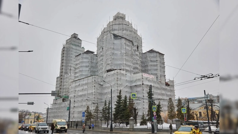 Москва спасает архитектуру: 700 исторических зданий отреставрируют до 2030 года — какие усадьбы, дворцы и храмы уже возвращают городу