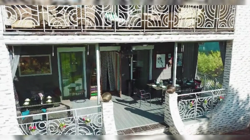 Секрет уюта без глянца: где живет Дмитрий Крылов и почему он отказался от городской жизни