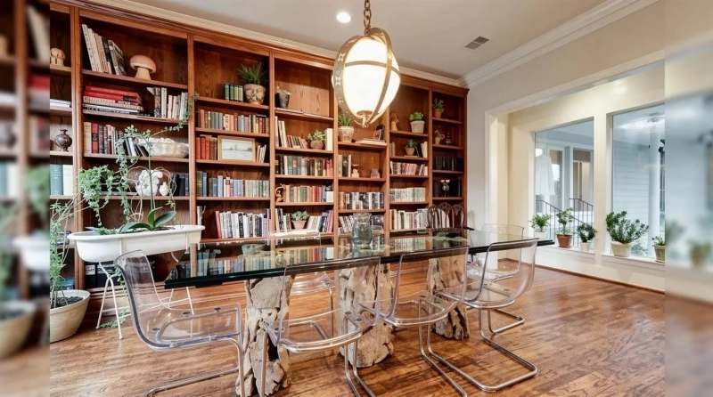 Ушел Чак Норрис,  легендарный герой боевиков: каким был дом и почему он выбрал уют вместо голливудского пафоса