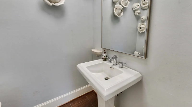 Ушел Чак Норрис,  легендарный герой боевиков: каким был дом и почему он выбрал уют вместо голливудского пафоса