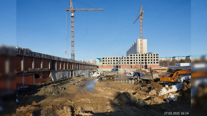 Кризис крупнейшего девелопера ХМАО «ДСК-1»: ЖК «За ручьем» в Сургуте срывает сроки — дольщики выходят из сделок