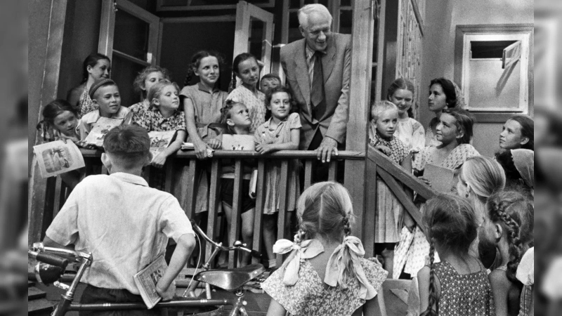 Знаменитые дачники и дачный сезон: как загородная жизнь формировала культуру России — от Чехова в Мелихово до Пастернака в Переделкино